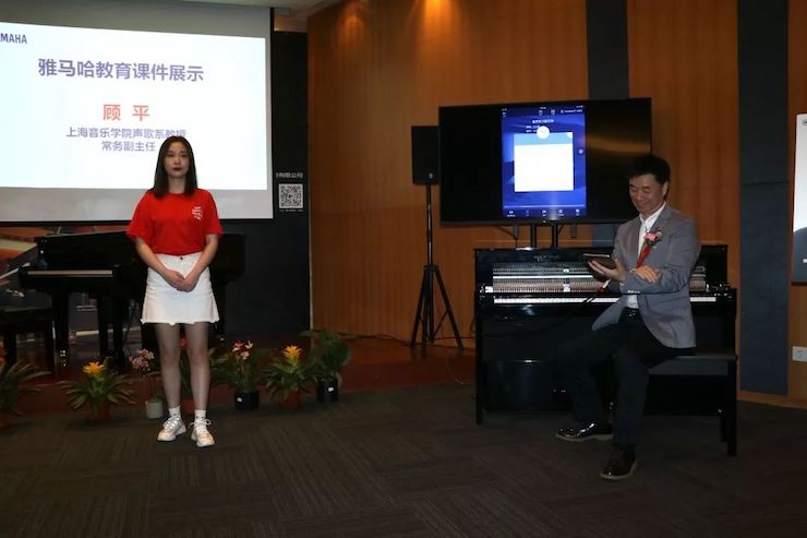 AG旗舰厅携手中国多位教育家，共同谱写中国艺术教育发展新乐章|热烈祝贺2018AG旗舰厅教育家授聘仪式成功举办！